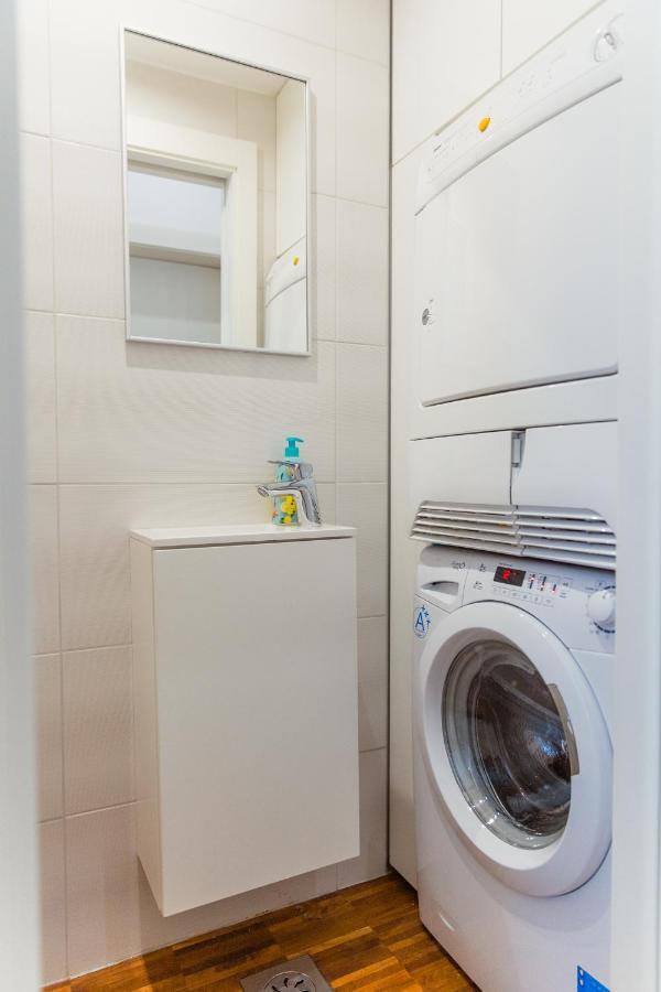 Top Location City Centre Condo In Historic Building With Free Garage Parking Ljubljana Eksteriør bilde